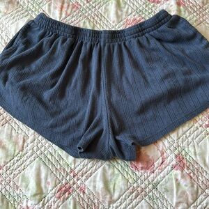 Pajama shorts with pockets